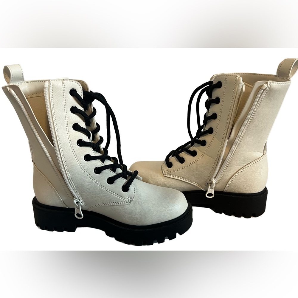 Target Art Class Kids 13 White Combat Boots Lace Up Zip Ankle NWOT